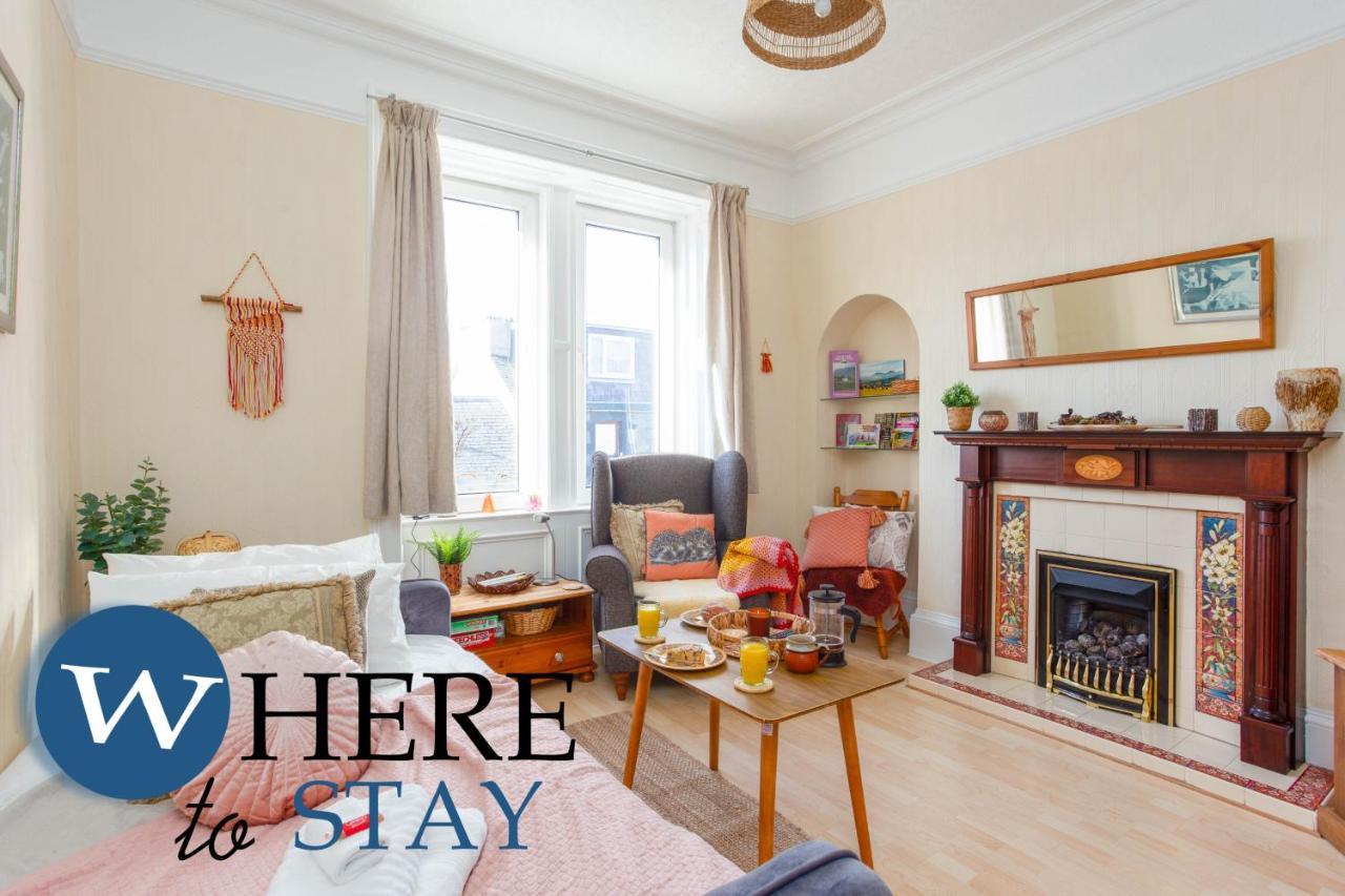 Bright 2Bed Apartment In Galashiels City Centre Bagian luar foto
