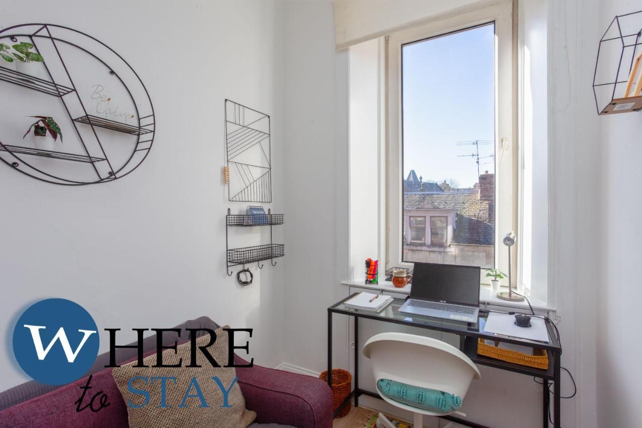 Bright 2Bed Apartment In Galashiels City Centre Bagian luar foto