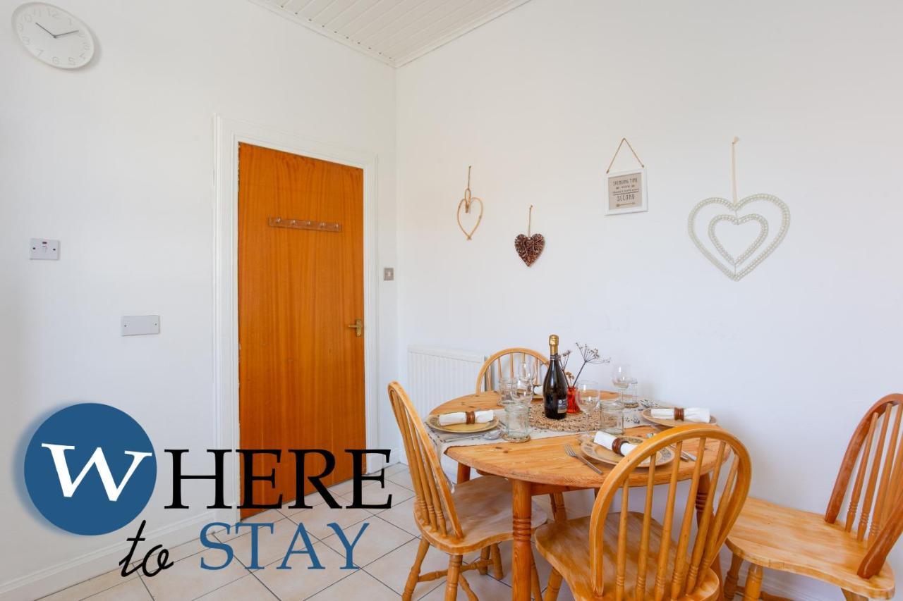 Bright 2Bed Apartment In Galashiels City Centre Bagian luar foto